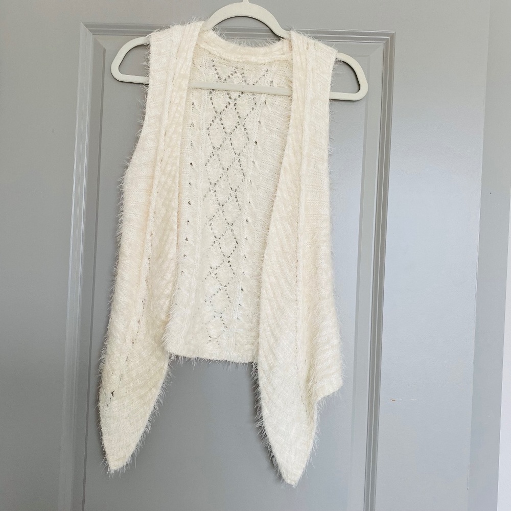 Women’s Vintage Cream Ivory fluffy knit cozy sweater vest size M